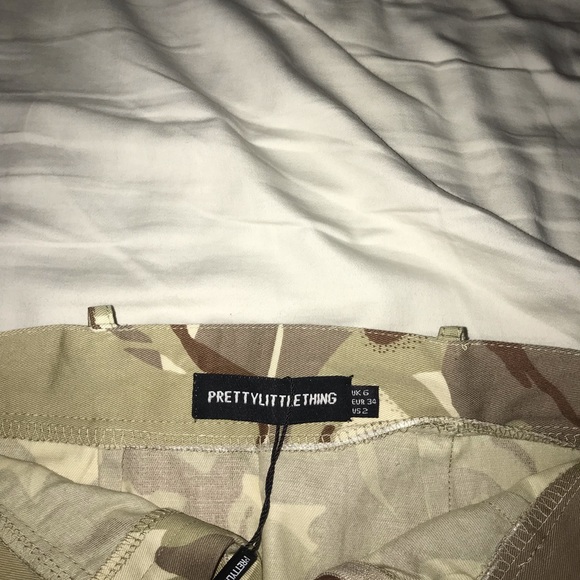 Camouflage miniskirt with side pockets - Picture 3 of 4